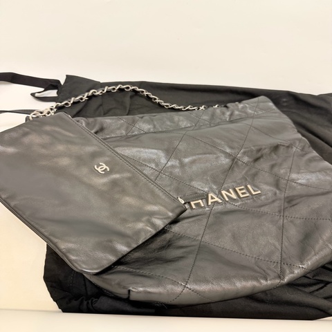 Chanel 22黑銀小號 附零錢袋