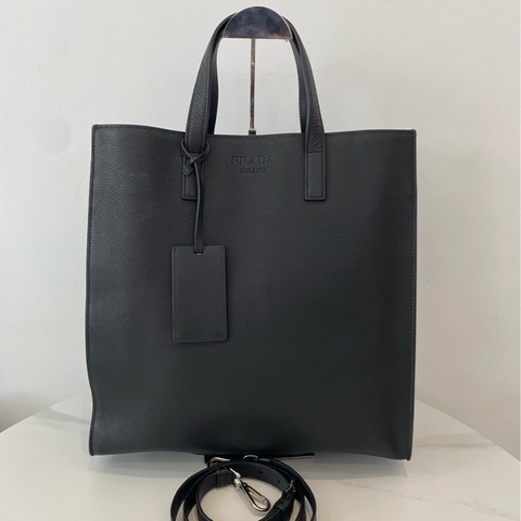 普拉達/Prada 品牌壓印 黑色荔枝紋全皮手提托特包