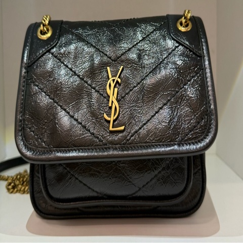 【近全新/專櫃熱銷】Saint Laurent YSL Mini Niki 黑色復古抓皺油蠟皮金鏈包