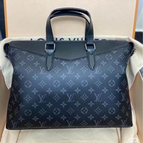 Louis Vuitton • 經典黑老花Explorer公事包