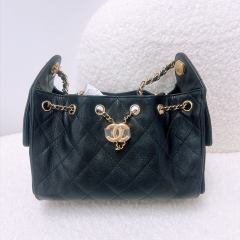 全新 Chanel 25 mini 亮金口黑色小牛皮