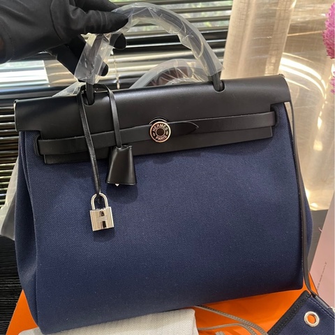 🐎Hermes愛馬仕｜herbag 31 藏藍拼黑色帆布 搭配藍色琺瑯扣｜閒置99新｜B刻