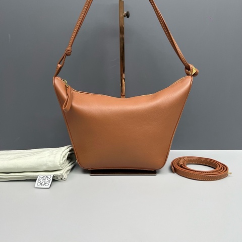 Loewe羅意威 hammock焦糖色全皮hobo