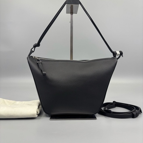 Loewe 羅意威 黑色全皮Hammock吊床小號 尺寸27*17