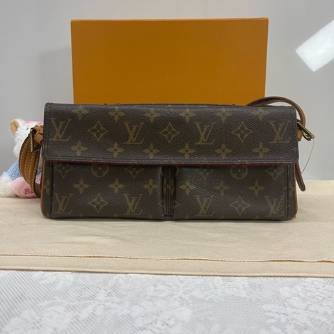 路易威登/Louis Vuitton  駱駝小號單肩包