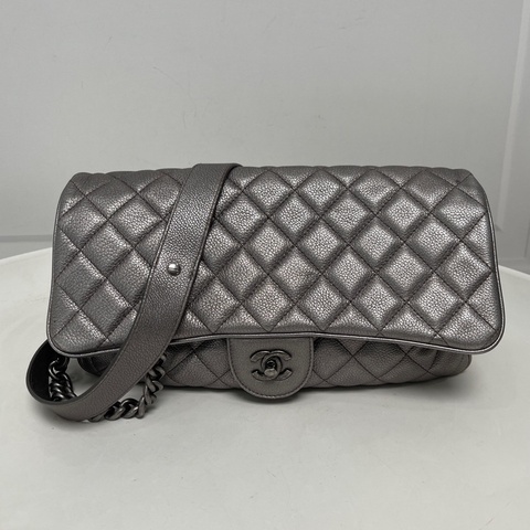 Chanel/香奈兒 銀色滾邊機場單肩包
