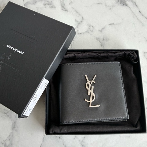 YSL黑色銀大logo對開短夾