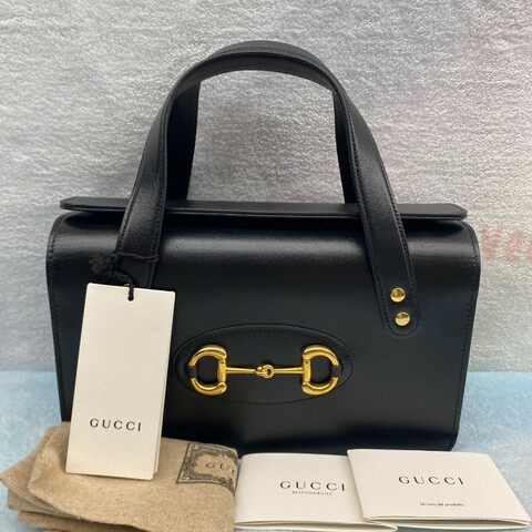 GUCCI 馬銜扣1955 復古金扣 皮革 盒子包 單肩斜挎手提包 女款 黑色。