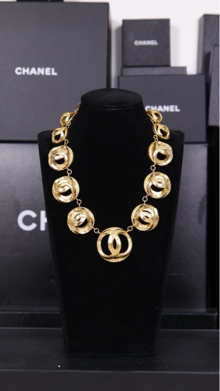 Chanel素金镂空圆形cc项链