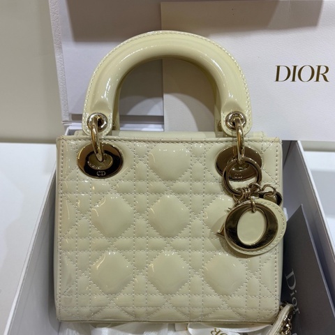 Dior迪奥Lady Dior漆皮米白色金扣三格戴妃手提斜挎包