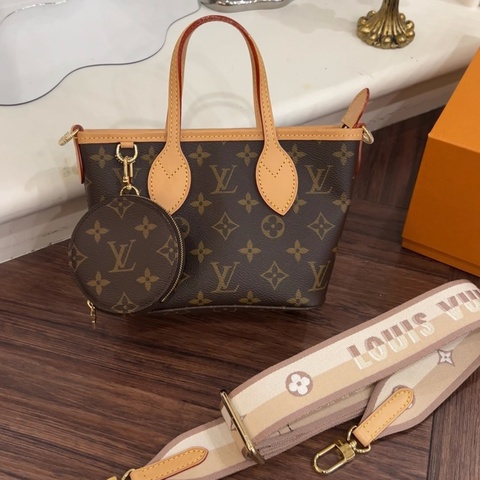 LV M46705 NEVERFULL BB 奶茶背帶包