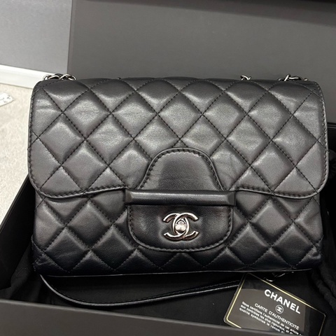 Chanel 中古風琴包 黑銀小羊皮菱格 19開帶卡，成色不錯，中古款