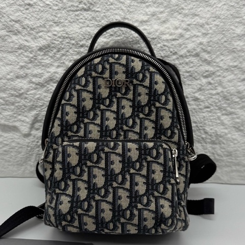 99新 Dior 迪奧 mini Oblique刺繡雙肩包 經典老花刺繡 尺寸：15*24*10cm