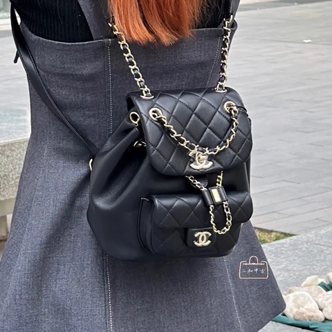 💎Chanel香奈兒｜24K duma小號 黑金牛皮雙肩包｜99新芯片款