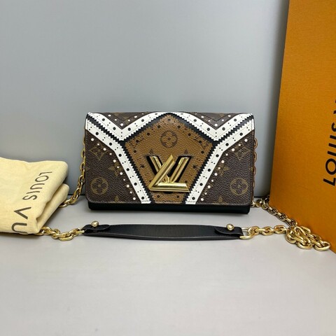 Louis Vuitton Twist 鏤空老花拼皮woc鏈條包