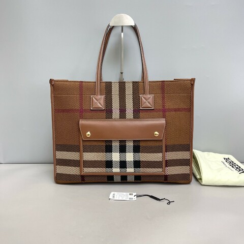 Burberry Freya焦糖色格紋帆布托特包