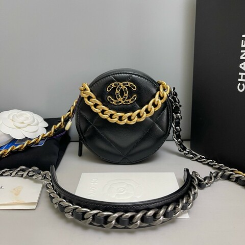 Chanel 19bag黑金全皮圓餅晶片款