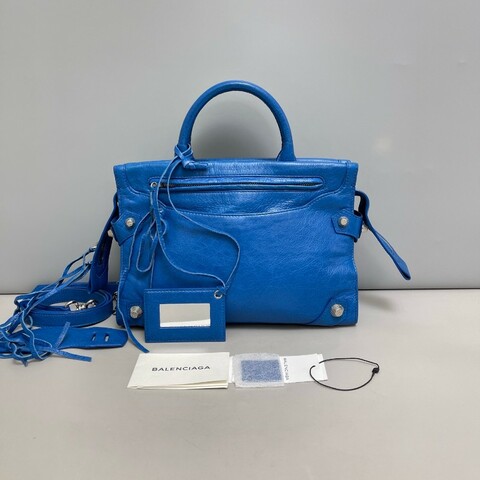 Balenciaga 藍色全皮菠蘿釘機車包