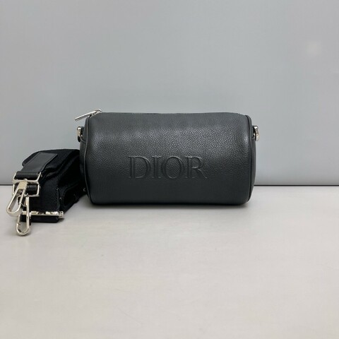 Dior Roller黑色荔枝紋浮雕logo圓筒包