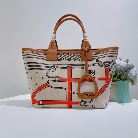 TW4963	Hermes 愛馬仕馬馬圖案手提包包 Steeple 25 Bag Canvas/Swift Beige/Gold Stamp B