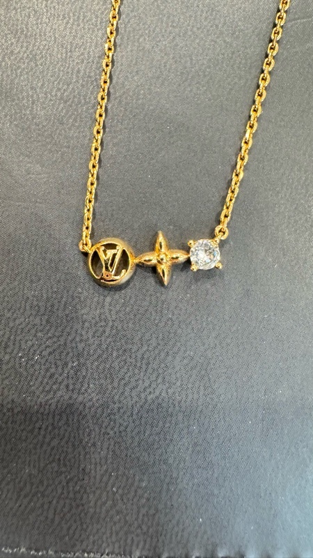 LV Petit Louis項鍊