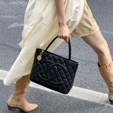 【震撼撿漏❤️✨全網最低價】Chanel/香奈兒 黑金希爾頓 菜籃子托特包
