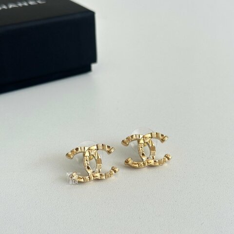 全新有購證✨ Chanel 香奈兒 浮雕雙C金色耳環