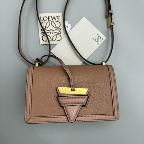 Loewe barcelona 巴塞隆納