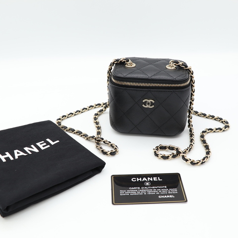 Chanel 香奈兒 Mini Vanity Case 迷你 鏡子 化妝箱 黑色 銀扣 荔枝牛皮 斜背包 化妝包 小包