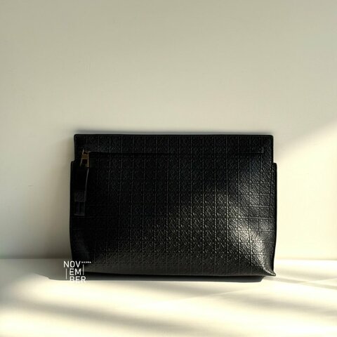 99新🆕 Loewe 羅意威 滿版Logo手拿包 黑色金釦