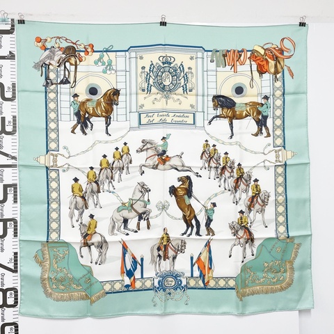 愛馬仕（Hermès）著名的經典馬術主題方巾