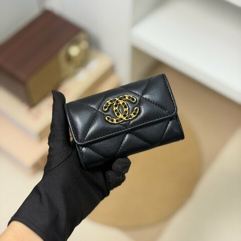 🏷️Chanel 香奈兒．19 口蓋卡夾零錢包 芯片款