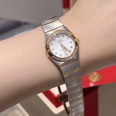 Omega歐米茄星座女表 石英機芯 貝母錶盤 原鑽 表徑24mm