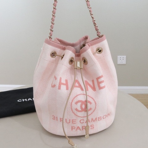 Chanel 香奈兒帆布沙灘水桶包 尺寸21*16*25，配件防塵袋