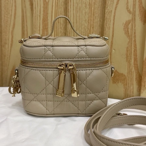 Dior迪奧 奶茶色Vanity mini化妝包 單肩斜挎包 內里乾淨