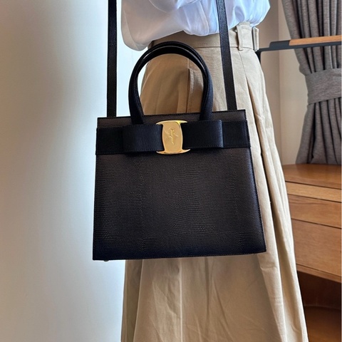 【優雅永不過時💅🏻蝴蝶結🎀散發魅力✨】Ferragamo菲拉格慕 蝴蝶結vara手提包