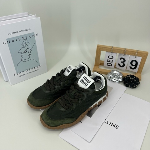 MIU MIU Tyre 休閒鞋 軍綠色 36.5碼
