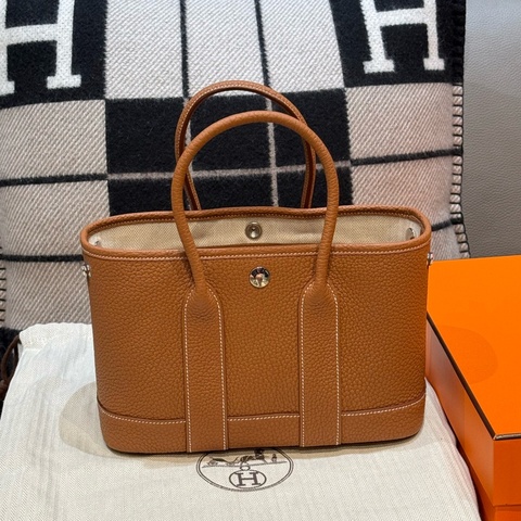 全新Hermès Neo Garden Party 23 金棕色 全皮 G刻