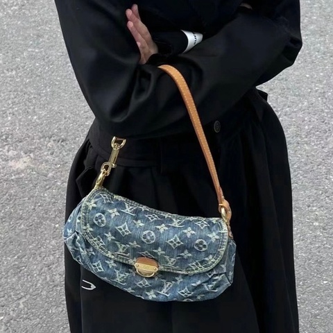 LV  村上隆聯名中古丹寧元寶腋下包