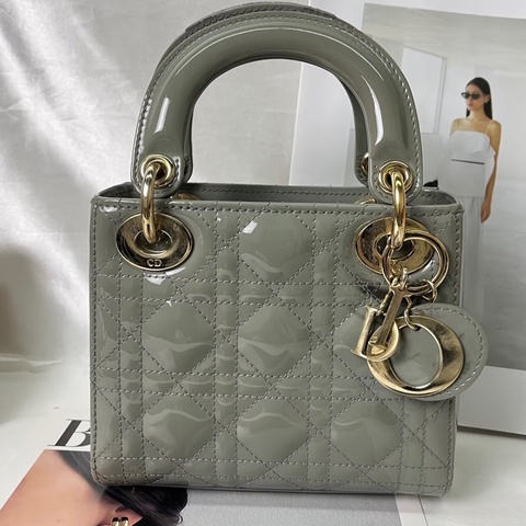✨Dior迪奧｜Lady Dior 霧霾灰三格 漆皮戴妃包｜98新2021編碼