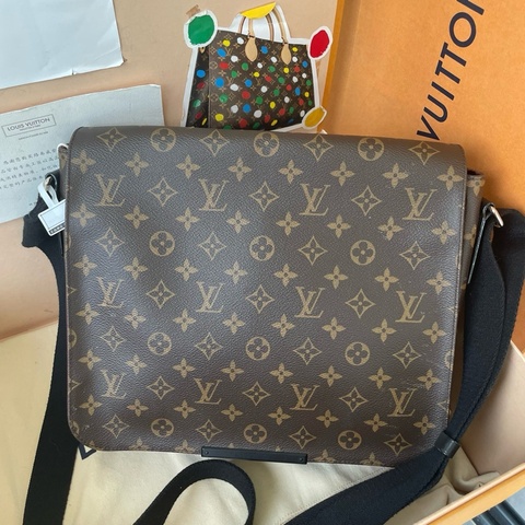 LV路易威登 經典老花郵差包 肩帶款 包包成色超好