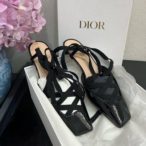 【仙女風必備Dior❤️✨全網最低價】Dior/迪奧  綁帶涼鞋 37 碼 （多尺碼其他尺寸可私聊）