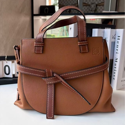Loewe 羅意威 gate top handle 小號 棕色焦糖色 柔軟粒面牛皮革 單肩斜挎手提