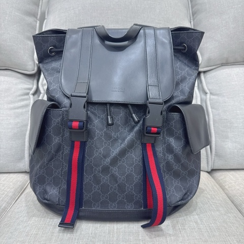 JK國際二手精品✨ Gucci GG Supreme 經典老花後背包 🈶台灣購證