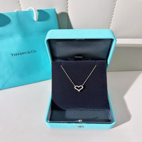 Tiffany蒂芙尼 玫瑰金滿鑽愛心項鍊，小號