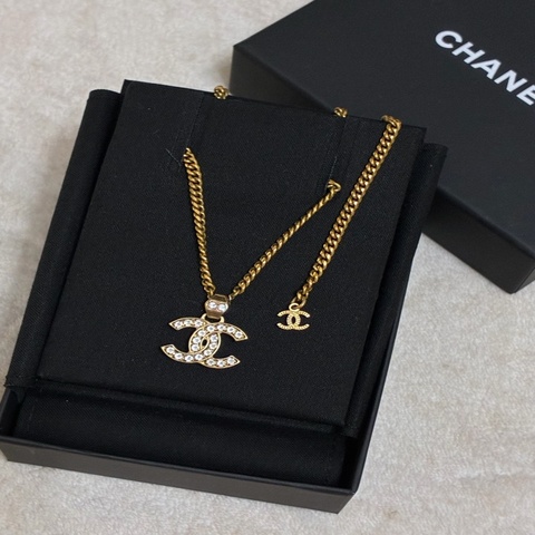 Chanel 復古金 雙C logo 水鑽項鍊
