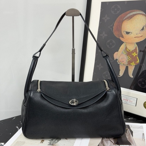 Hermes 愛馬仕 lindy 30  lindy30 黑色 銀扣