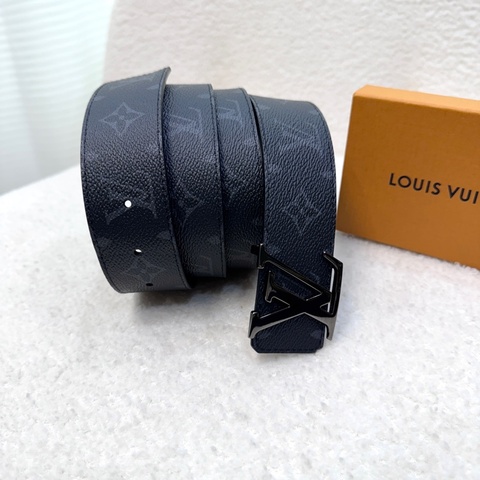 成功人士必備✨LV黑灰老花黑釦Initiales雙面皮帶M9043S