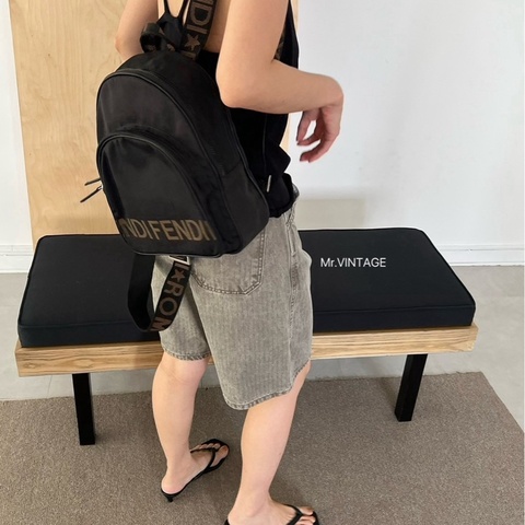 🏷️ Fendi 後背包