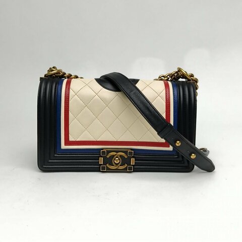 CHANEL Leboy中號拼色羊皮革21開金扣肩背包